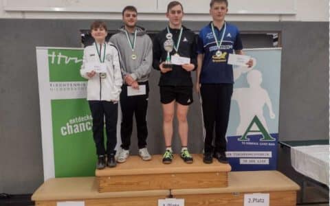 Maris Miethe erreicht Halbfinale bei den Niedersächsischen Landesindividualmeisterschaften der Herren in Hannover.
