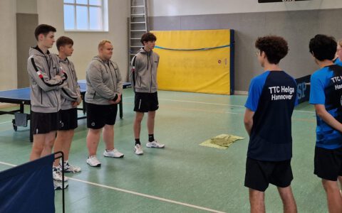2. Jugend wehrt sich tapfer beim TTC Helga Hannover